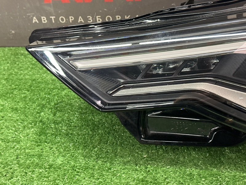 Фары передние Audi A6 C8