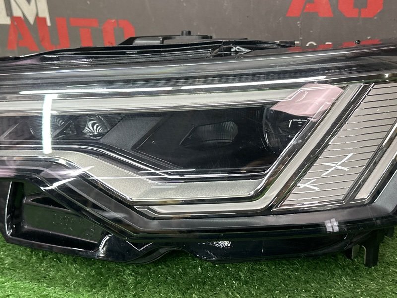 Фары передние Audi A6 C8