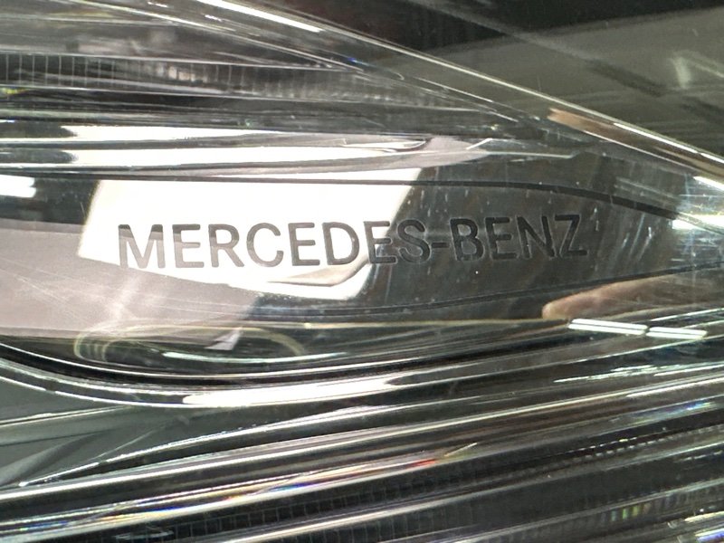 Фара Mercedes-Benz E-Class W213