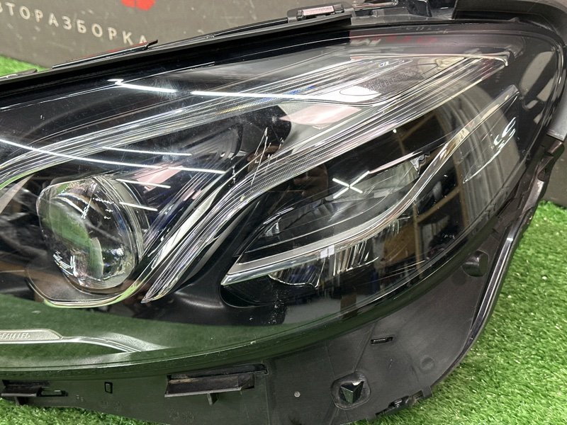 Фара Mercedes-Benz E-Class W213
