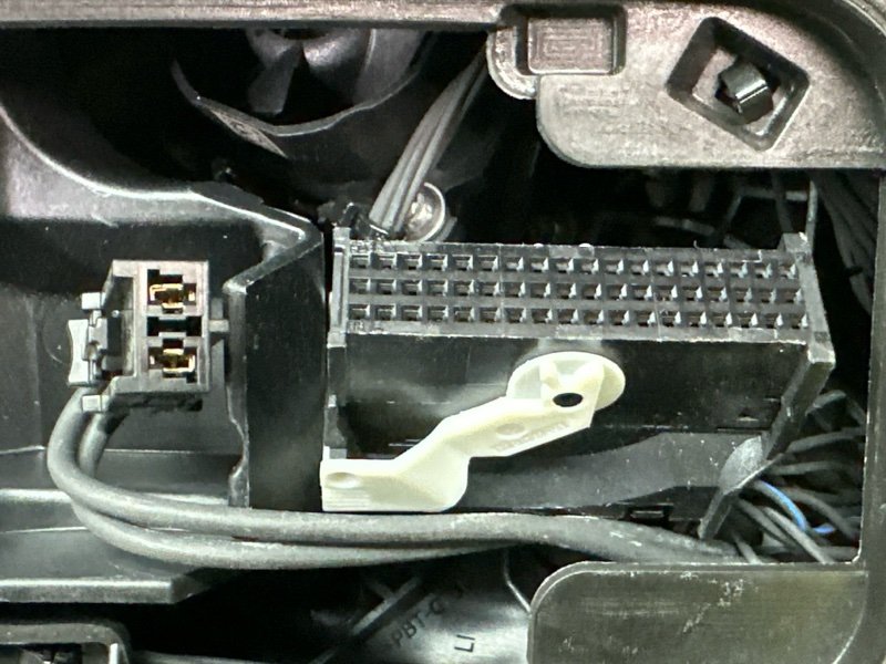 Фара Mercedes-Benz E-Class W213