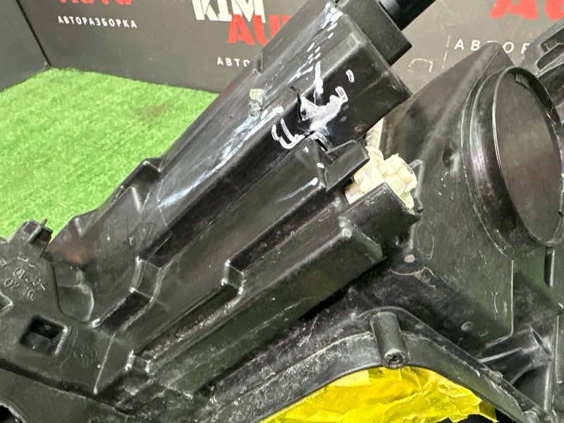 Фары передние Mercedes-Benz E-Class W213