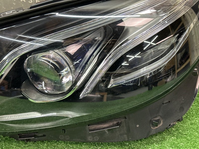 Фары передние Mercedes-Benz E-Class W213
