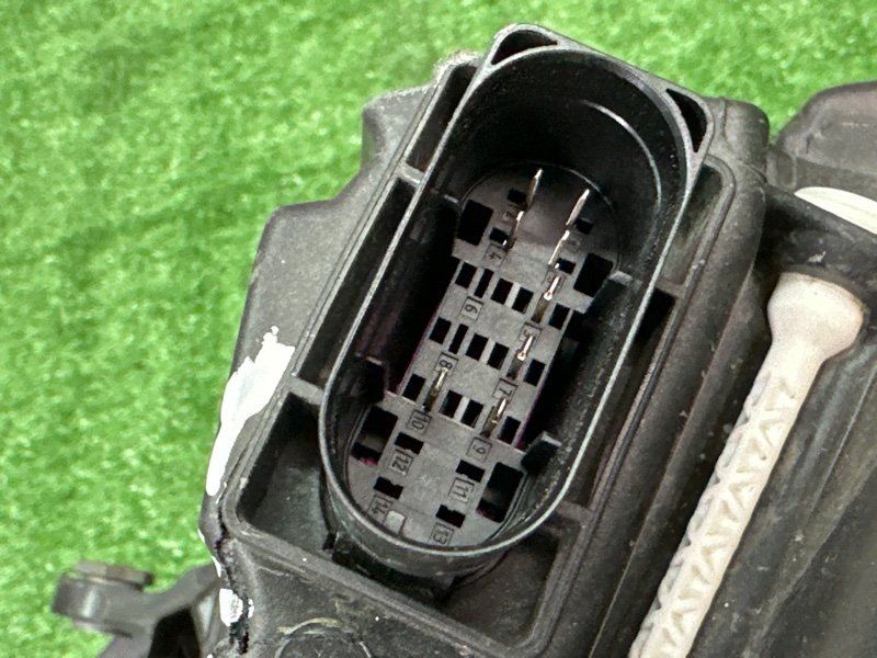 Фары передние Mercedes-Benz E-Class W213