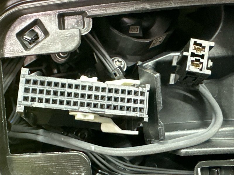 Фары передние Mercedes-Benz E-Class W213