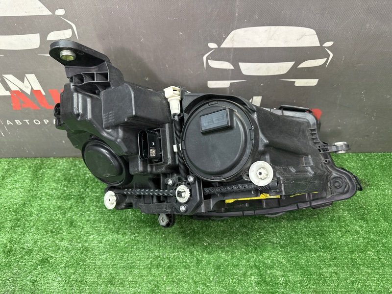 Фары передние Mercedes-Benz E-Class W213