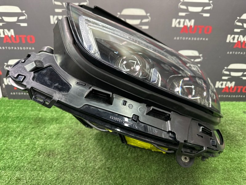 Фара Mercedes-Benz E-Class W213