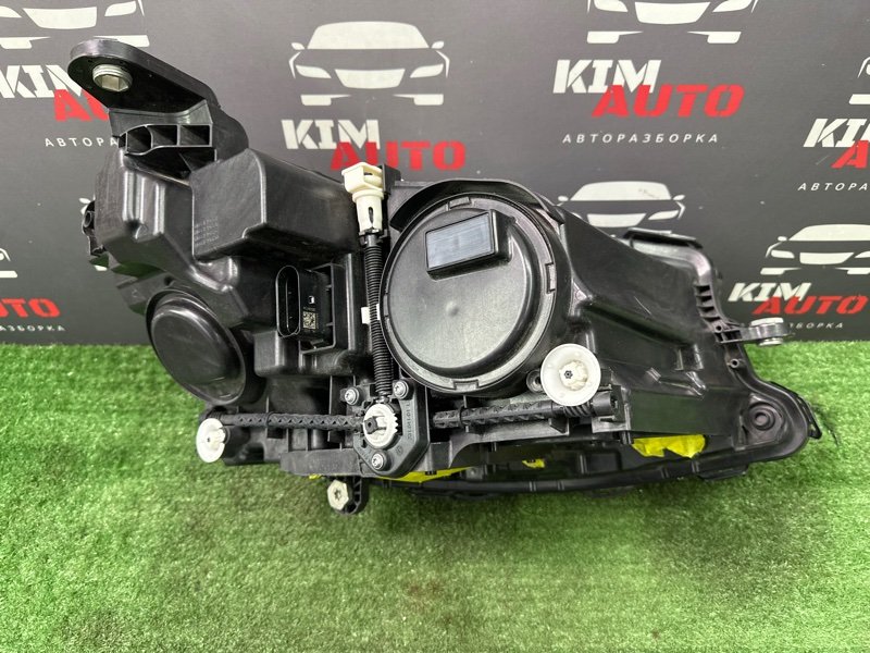 Фара Mercedes-Benz E-Class W213