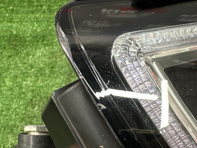 Фара Mercedes-Benz E-Class W213