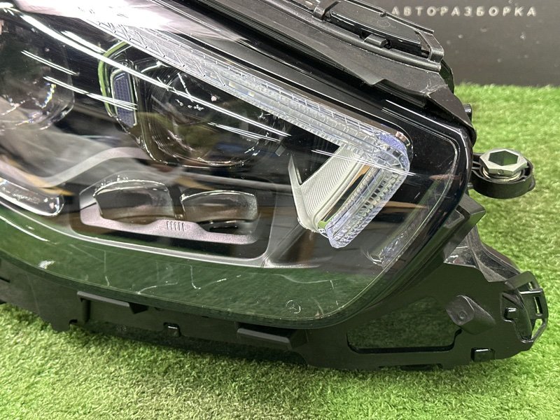 Фара Mercedes-Benz E-Class W213