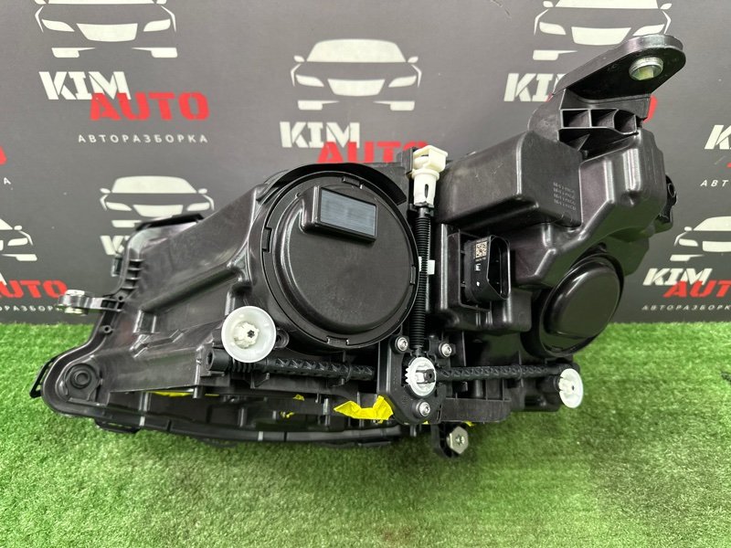 Фара Mercedes-Benz E-Class W213