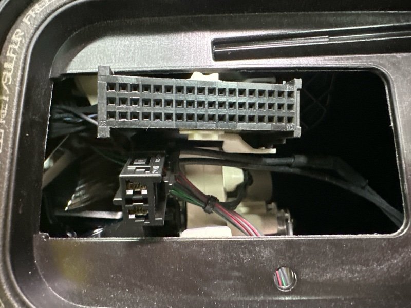 Фара Mercedes-Benz E-Class W213