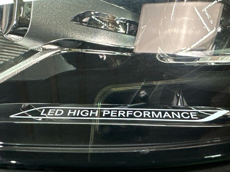 Фары передние Mercedes-Benz C-Class W206