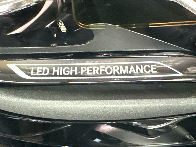 Фары передние Mercedes-Benz C-Class W206