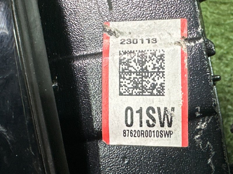 Зеркало заднего вида боковое Kia Carnival 4 KA4