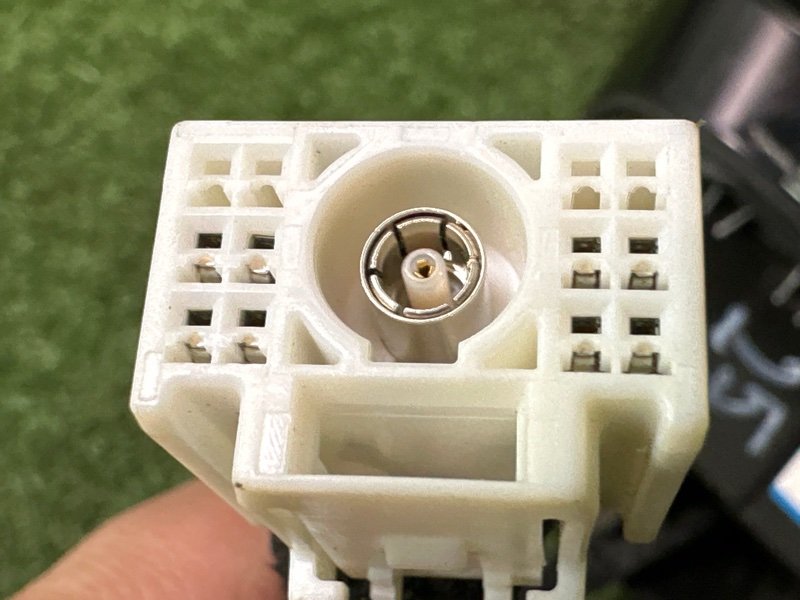 Зеркало заднего вида боковое Kia Carnival 4 KA4