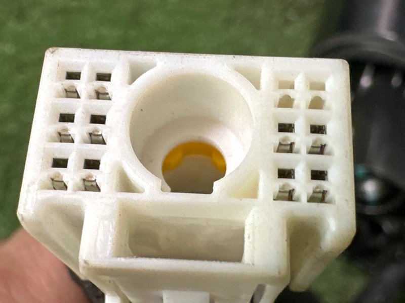 Зеркало заднего вида боковое Kia Carnival 4 KA4