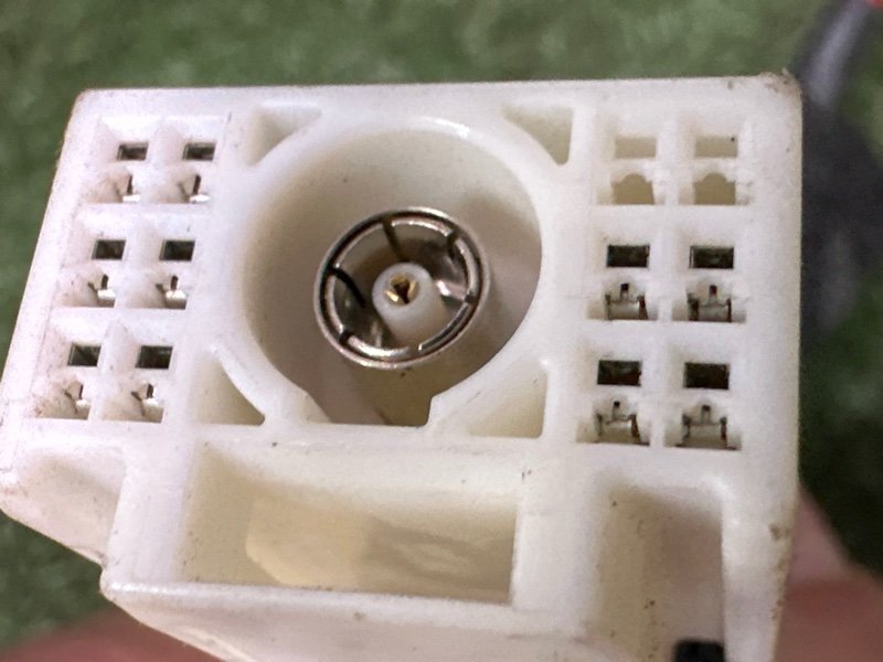 Зеркало заднего вида боковое Kia Carnival 4 KA4