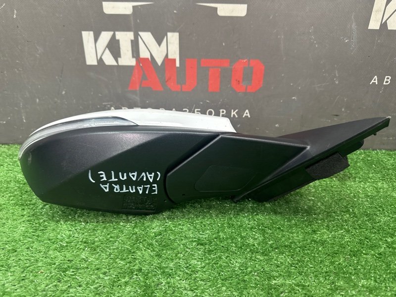 Зеркало заднего вида боковое Hyundai Elantra 7 CN7