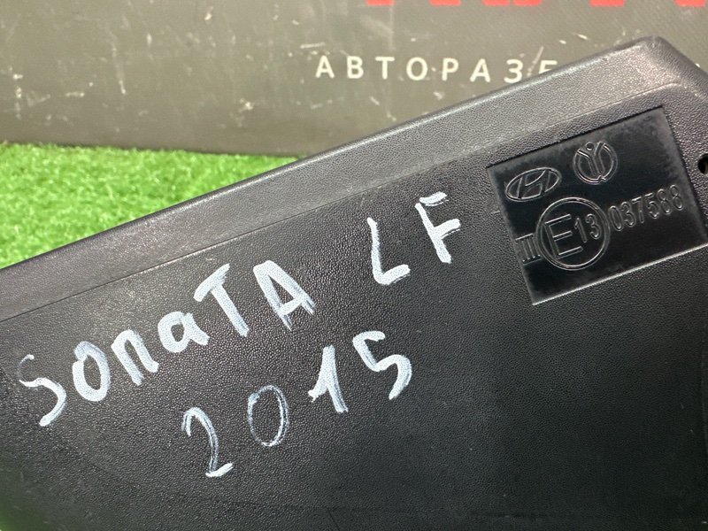 Зеркало заднего вида боковое Hyundai Sonata 7 LF