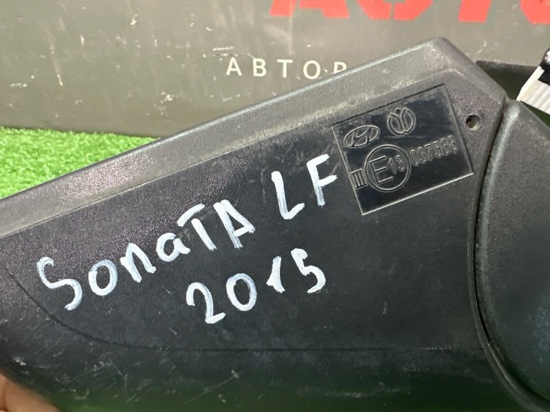 Зеркало заднего вида боковое Hyundai Sonata 7 LF