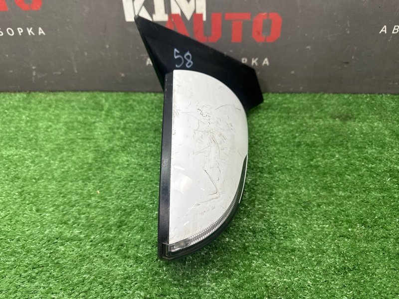 Зеркало заднего вида боковое Hyundai Elantra 6 AD