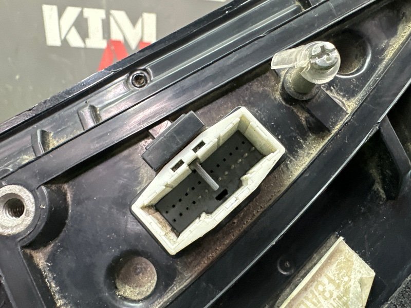 Зеркало заднего вида боковое Kia Carnival 3 YP