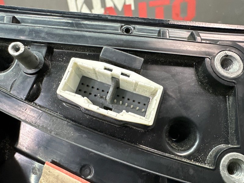 Зеркало заднего вида боковое Kia Carnival 3 YP