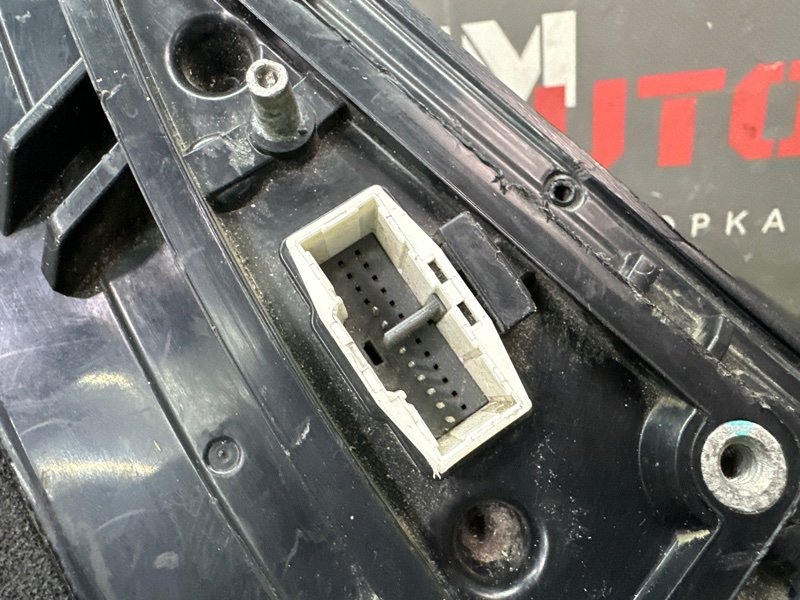 Зеркало заднего вида боковое Kia Carnival 3 YP