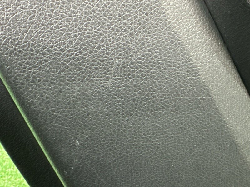 Обшивка двери Kia Rio 4 2018