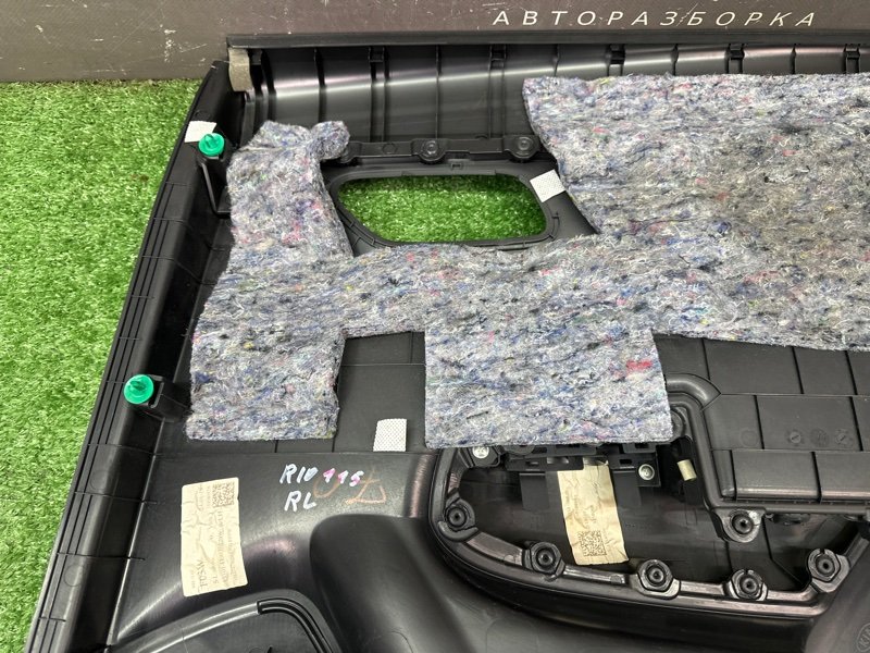 Обшивка двери Kia Rio 4 2018