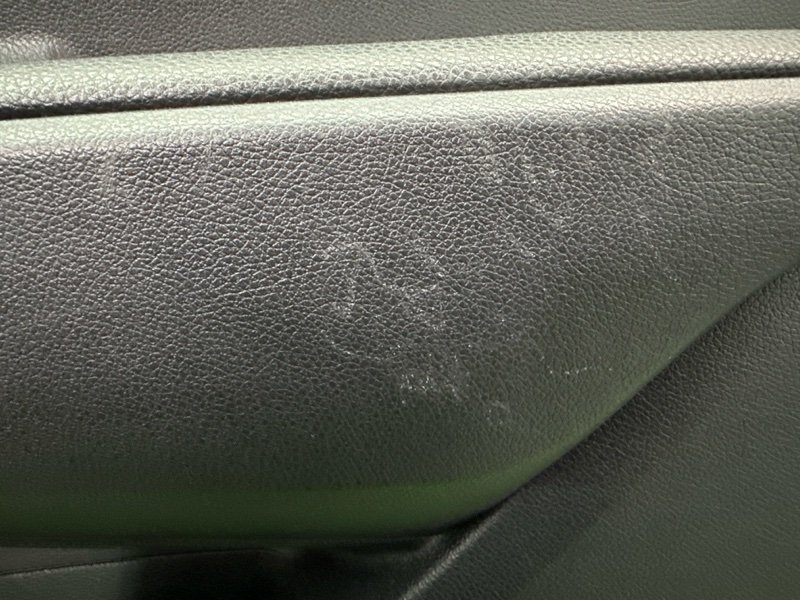 Обшивка двери Kia Rio 4 2018