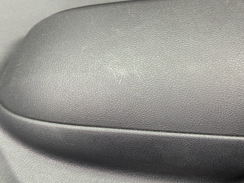 Обшивка двери Kia Rio 4 2018