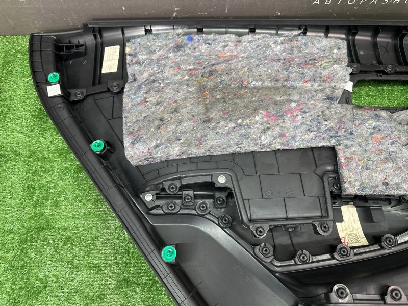 Обшивка двери Kia Rio 4 2018