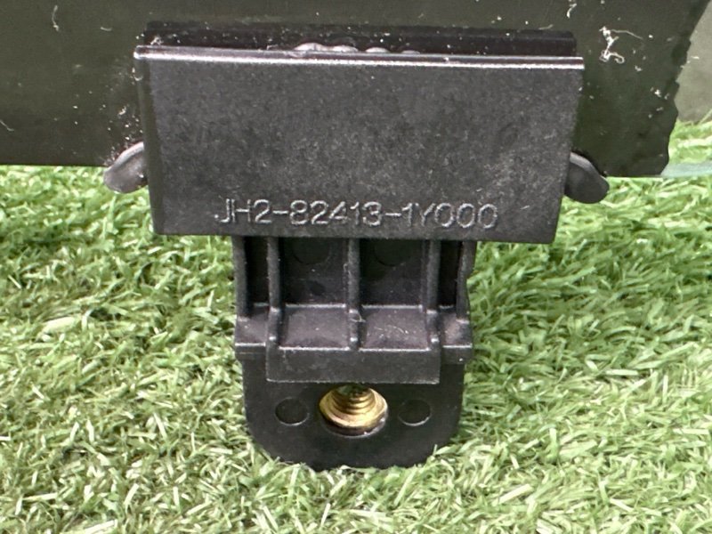 Стекло двери Kia Rio 4 2018