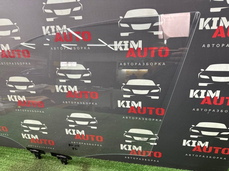 Стекло двери Kia Rio 4 2018
