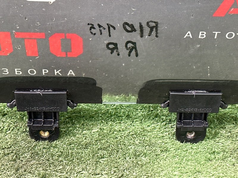 Стекло двери Kia Rio 4 2018