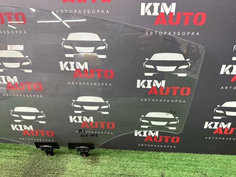 Стекло двери Kia Rio 4 2018