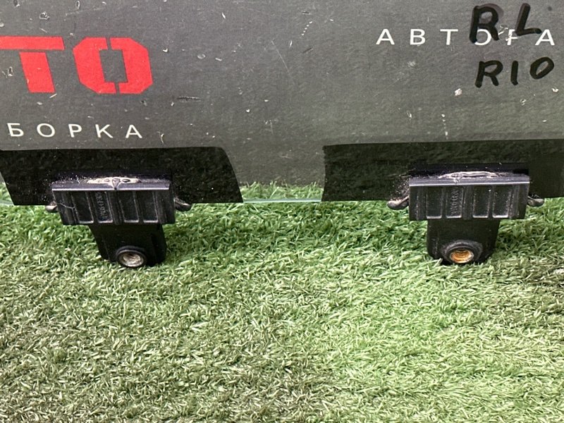 Стекло двери Kia Rio 4 2018