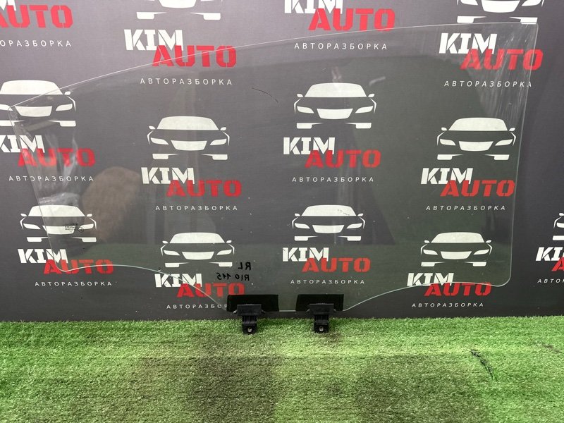Стекло двери Kia Rio 4 2018