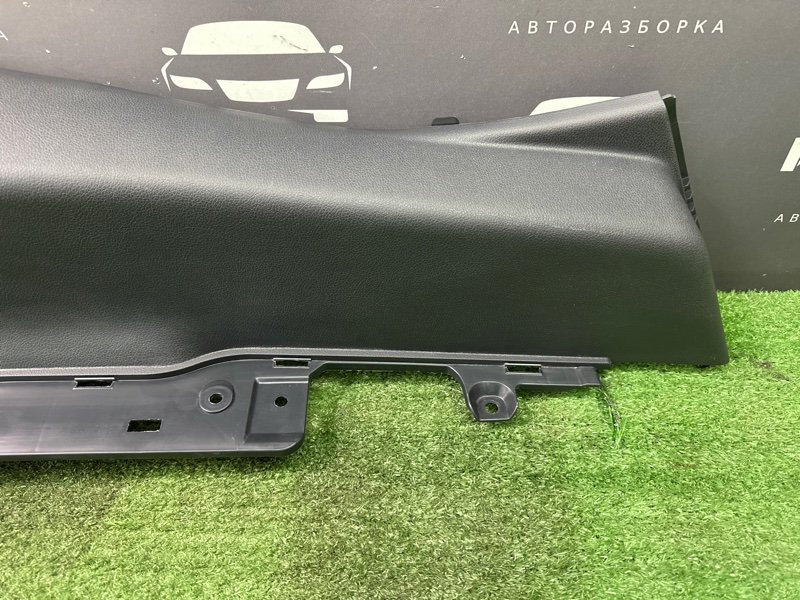 Накладка стойки кузова Kia Rio 4 2018