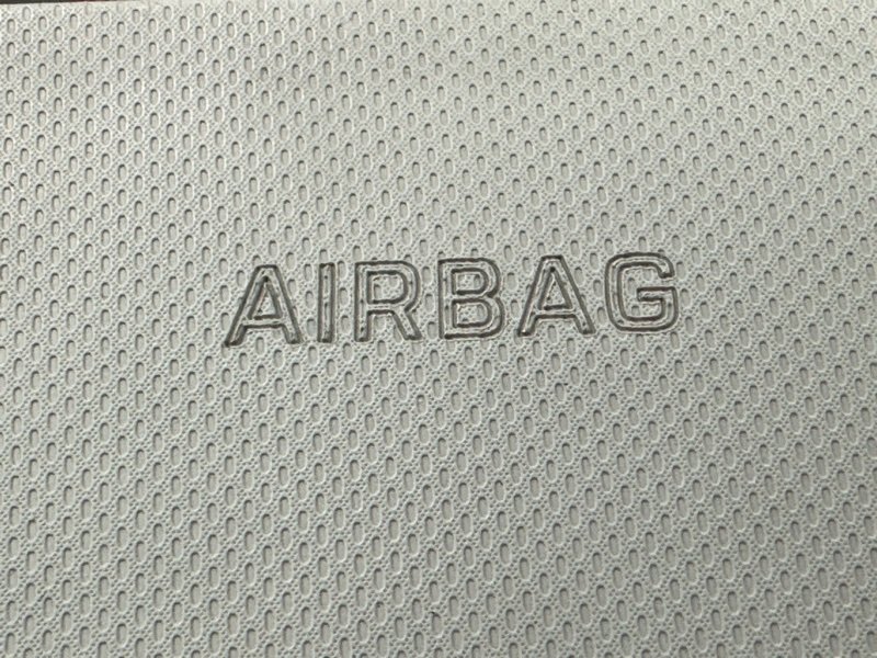 Накладка центральной стойки верхняя Kia Rio 4 2018