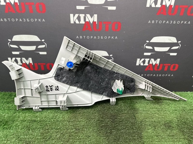 Накладка стойки верхняя Kia Rio 4 2018