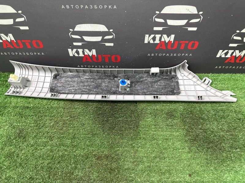 Накладка стойки лобового стекла Kia Rio 4 2018