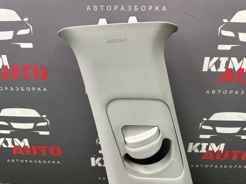 Накладка центральной стойки верхняя Kia Rio 4 2018