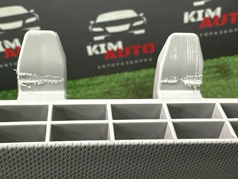 Накладка центральной стойки верхняя Kia Rio 4 2018