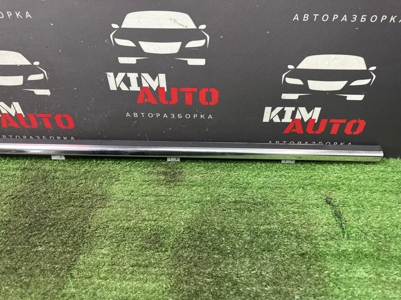 Уплотнитель стекла наружный(Бархотка) Хром Kia Rio 4 2018