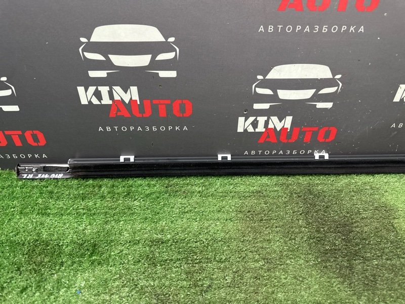 Уплотнитель стекла наружный(Бархотка) Хром Kia Rio 4 2018