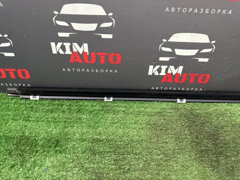 Уплотнитель стекла наружный(Бархотка) Хром Kia Rio 4 2018