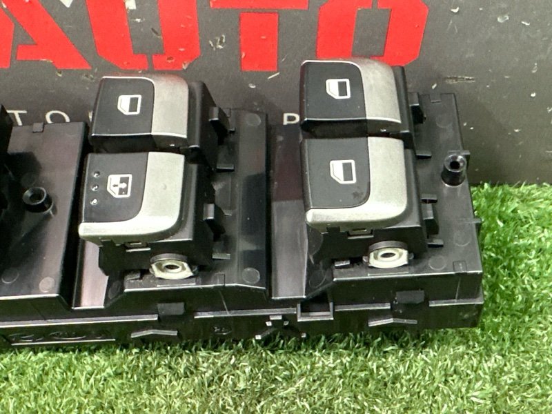 Блок управления стеклоподъемниками Kia Rio 4 2018